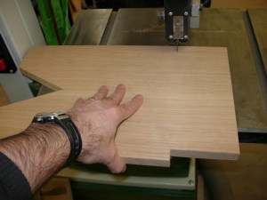 Cutting the support rail notches