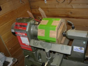 Column set in the lathe