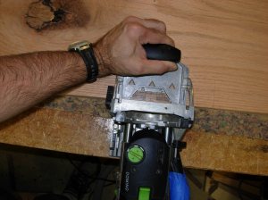 Cutting mortises with the Domino