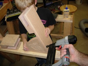 Assembling the shelf