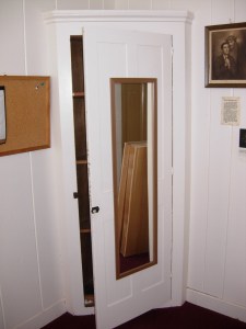 Existing cabinet, to be removed