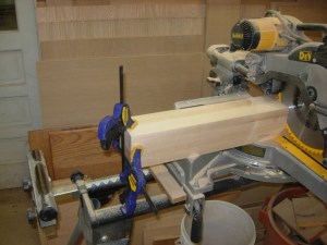 Cutting all four legs at the same time