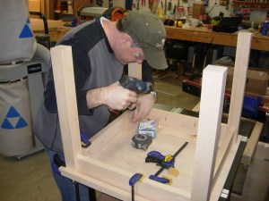 Attaching the legs to the top