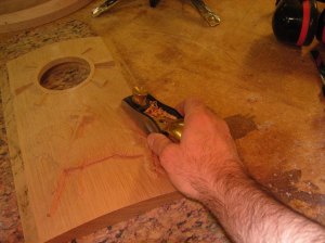 Planing the edges of the outer door panel