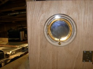 Test fit of the lunette