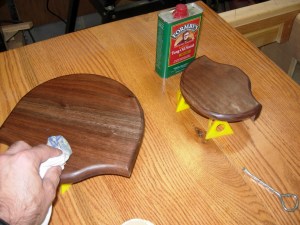 Applying Tung oil