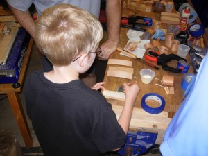 Laminating a veneer bracelet