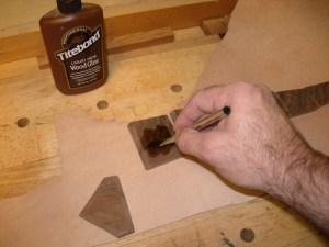 Hide glue to attach to leather