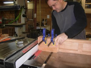 Cutting the depth of the notch