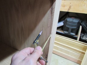 Locating hinge hardware