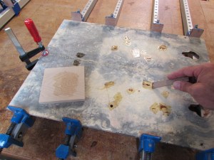 Stabilizing the loose knots